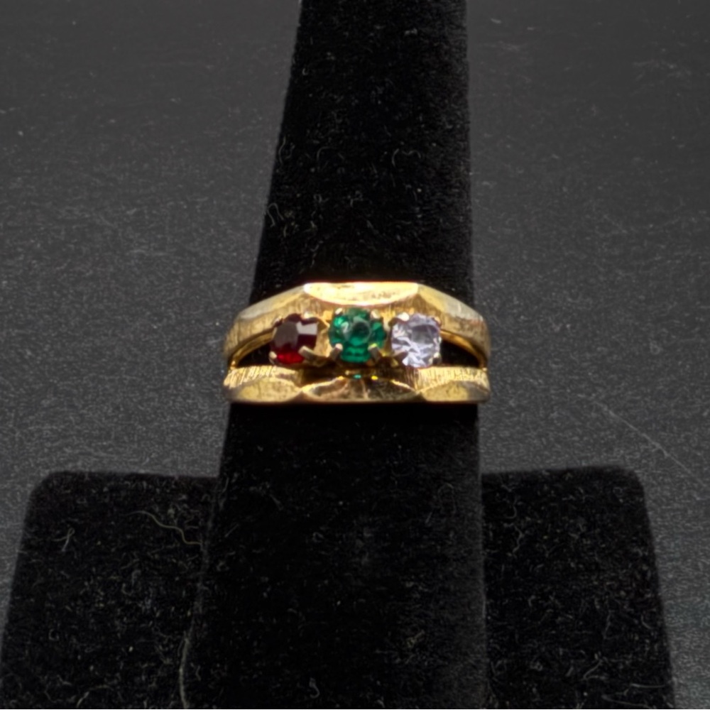 Sarah Coventry Gold Tone 3 Gemstones Ring Size 8